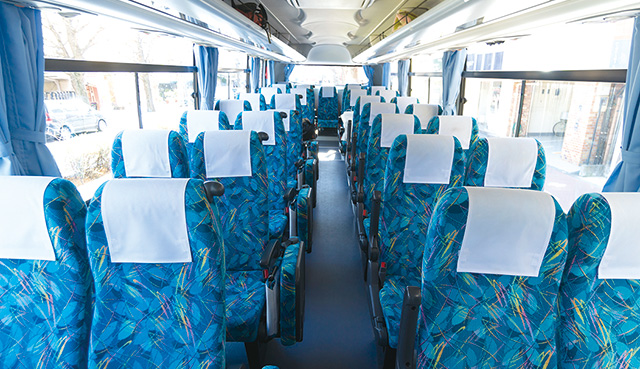 バス車内
